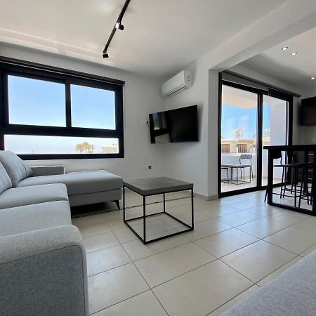 Sea La Vie #1 - Luxury Seaview Apartment Paphos Exterior photo